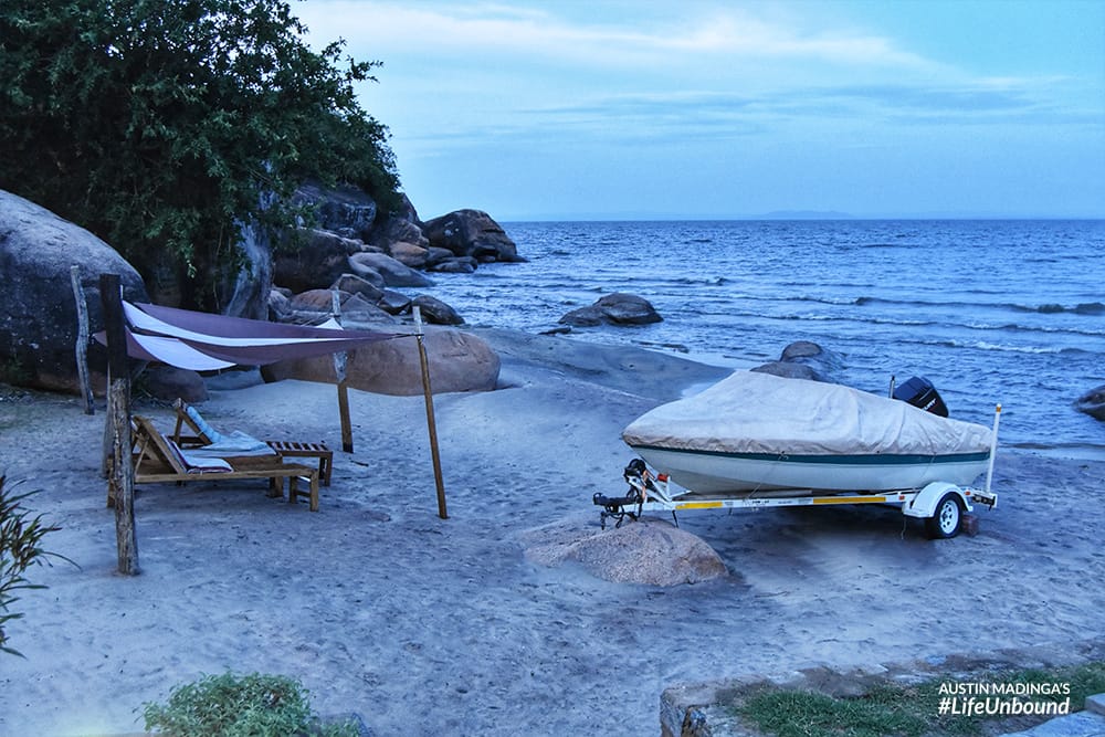 boat-at-sunset-lake-malawi-joma.jpg