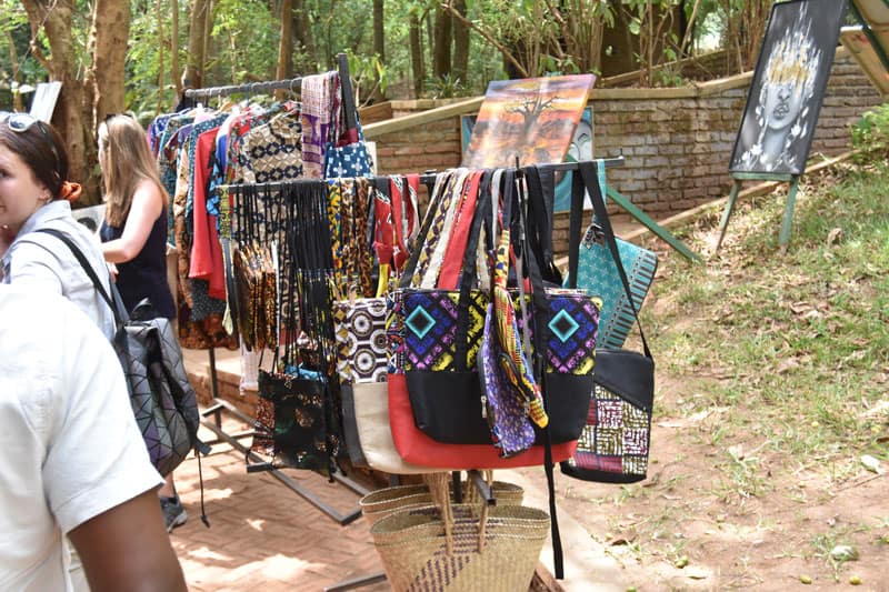 clothes-store.jpg